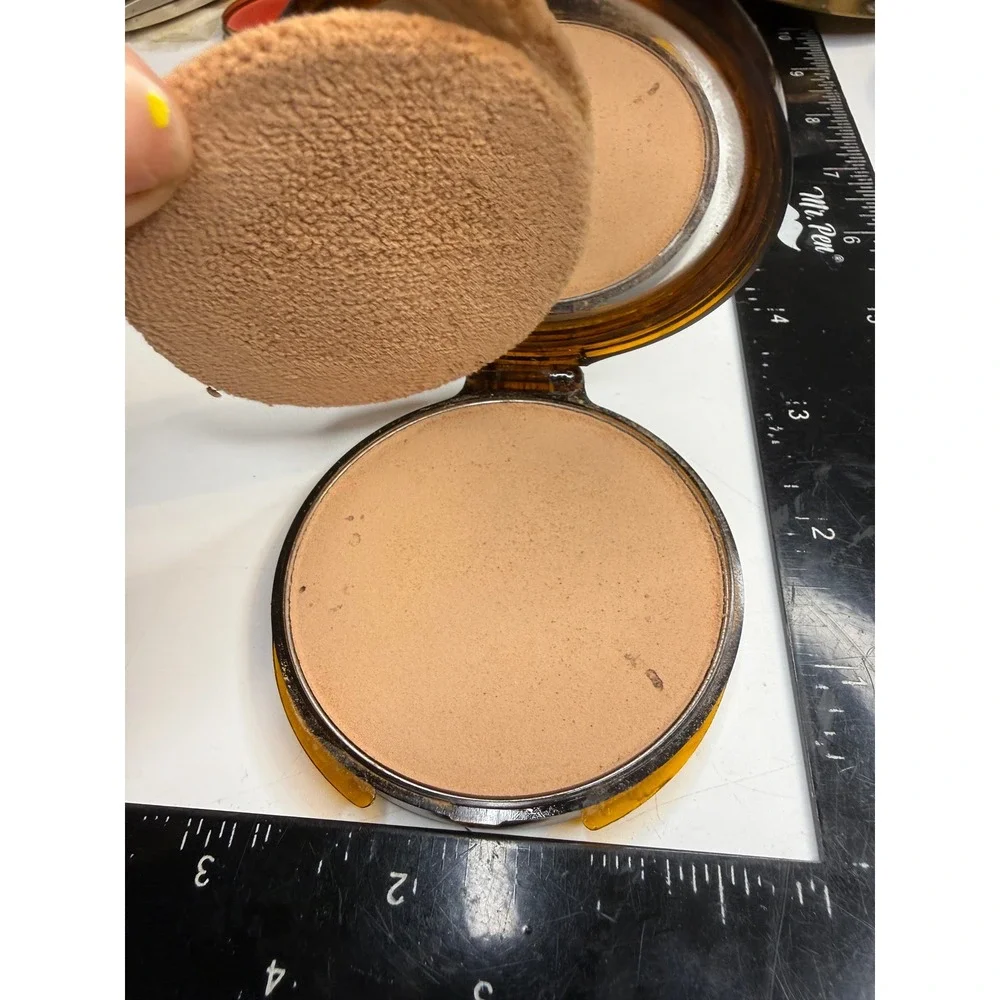 Vintage CornSilk Faux Tortoise Shell Pressed Powder Compact Gold Leaf Inlay